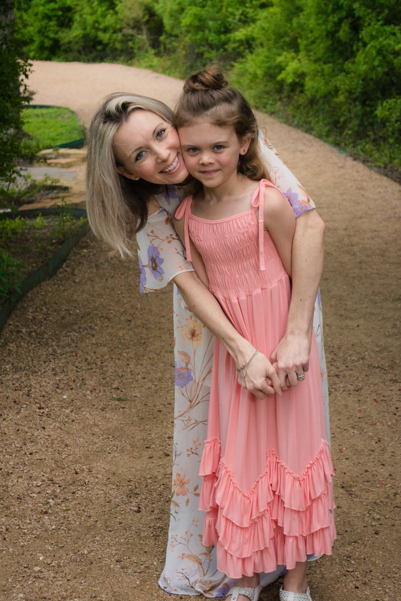 JBphoto19's tweet photo. I had the privilege of photographing this dynamic duo yesterday. Their bond is so magical and it shows in these pictures. https://t.co/GiM63I18Kn
