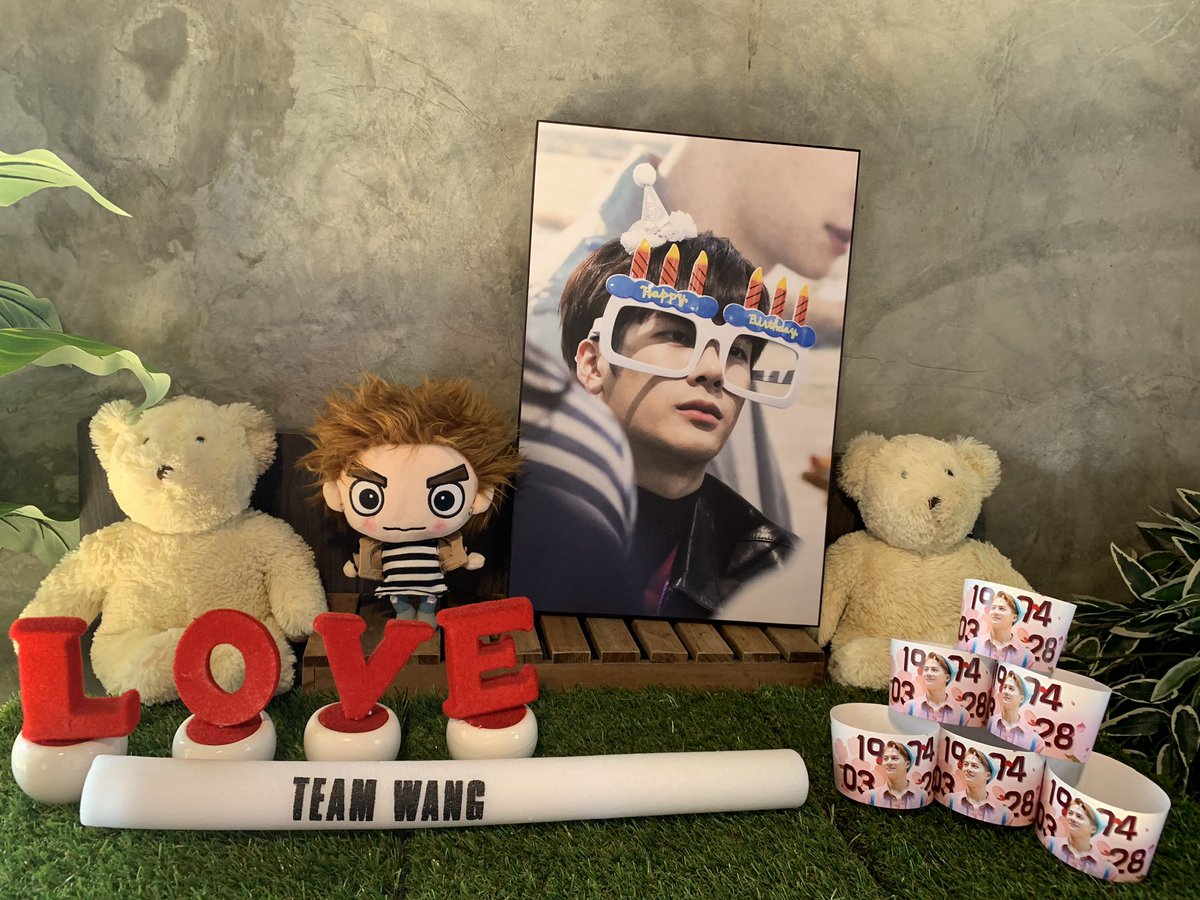 WhiteSundrop's tweet photo. Lost in @JacksonWang852 ‘s Land 🐢✨🥰 Thank you @goodfeeling9496 for sharing wonderful portrait
#KingJacksonDay
#OurPrideJacksonDay
#WeOnlyLoveOne_Jackson https://t.co/0MbxO6VPR6