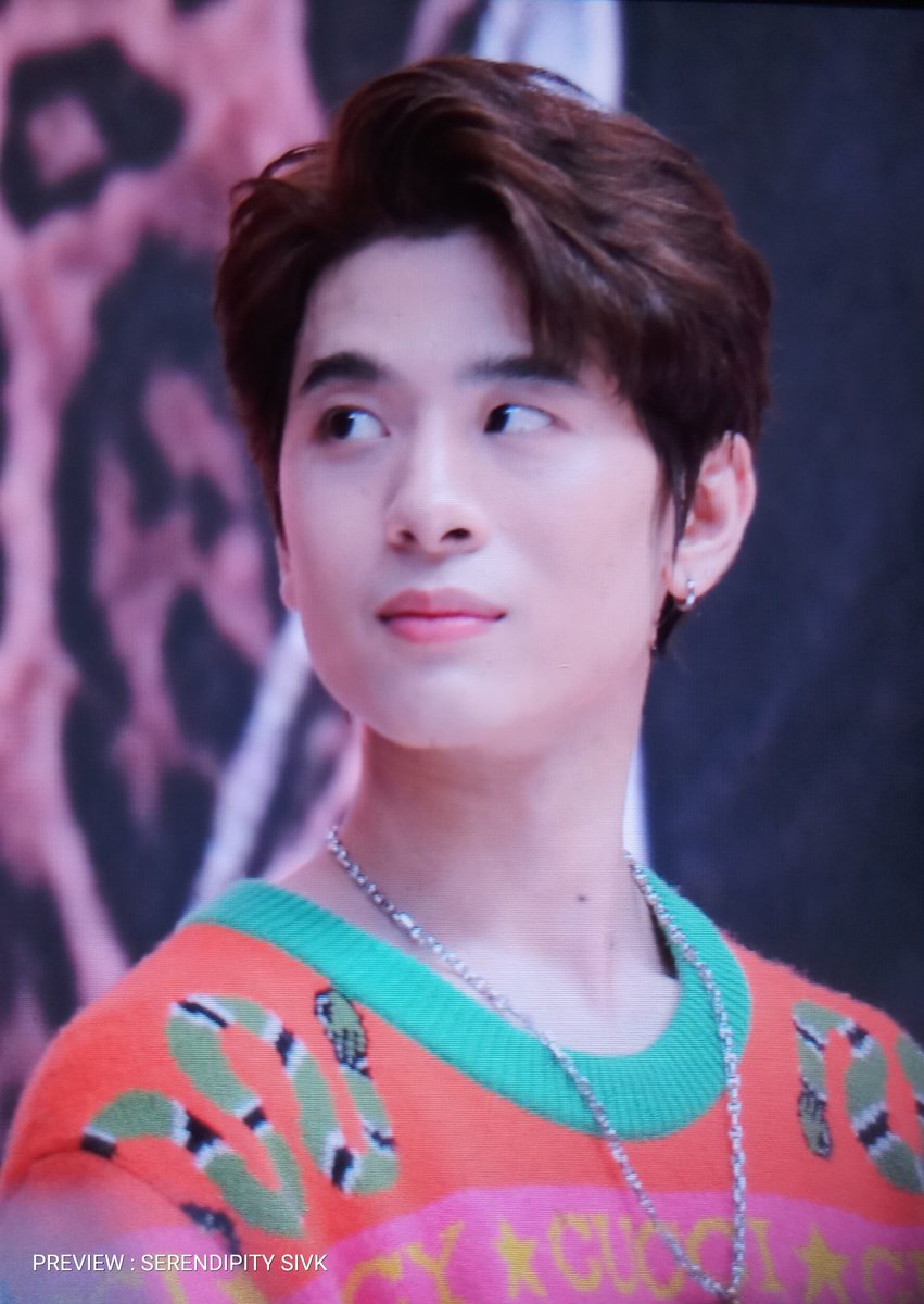 SERENDIPITYSIVK's tweet photo. [PREVIEW]
190331 -  ♡
@PorscheSivakorn

  #PorscheSivakorn
 #XXSIVK #9by9TH 
#MotorShow2019 
#YamahaSocietyThailand https://t.co/GLVQkMZv0z