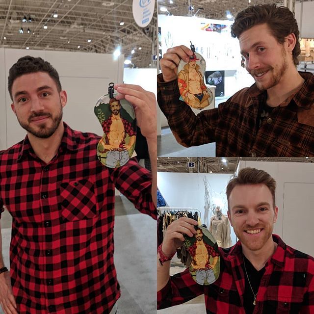 BlissfulPattern's tweet photo. Which man is most like his mask?! We are having fun @ooak_toronto finding our customer lookalikes. Last Day to come to the Enercare Centre, 10 to 6 to do some shopping amongst all the amazing artisan makers. #handmadeartisan #maker #smallbizmaker #localb… https://t.co/e8ChPMgP42 https://t.co/sI04rGLJrn