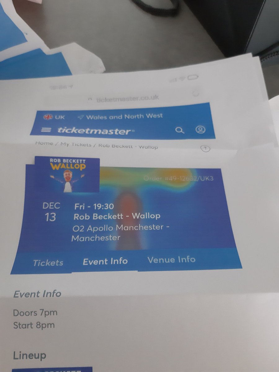 swindells_jo's tweet photo. @robbeckettcomic Who's a lucky mum 😀. See you in December Rob! https://t.co/fqagrqTCJb
