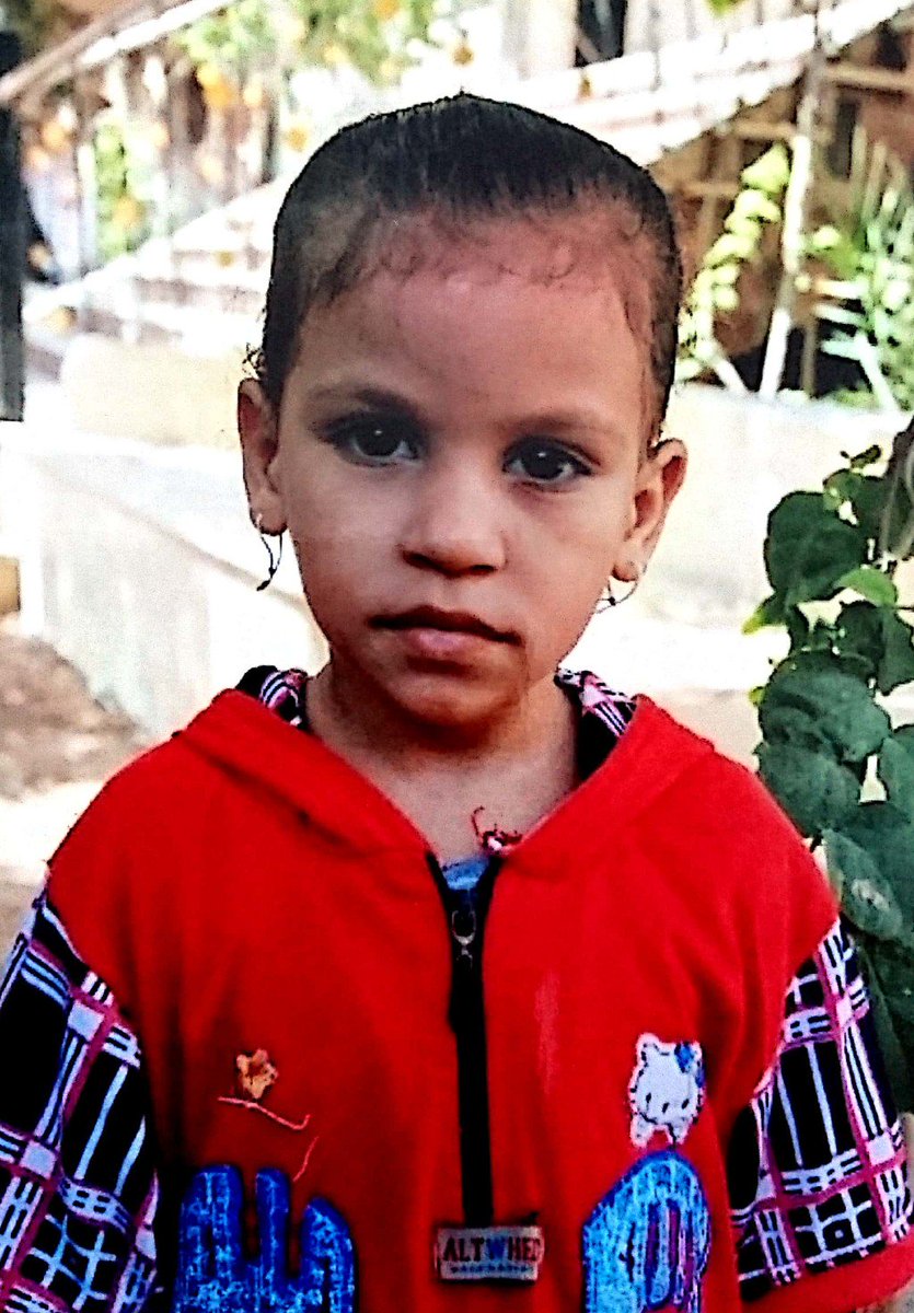 BobApril04's tweet image. Fino a poco fa c'era Nessma. Ora ci sei tu, Mariam.
Dopo 12 anni, aggiungo un'altra "figlia virtuale", non avendone di mie.
Spero di poter essere realmente di aiuto, in una zona del mondo, l'Egitto, in perenne difficoltà.

Benvenuta in famiglia, piccola Mariam.
👨‍👧👨‍👧👨‍👧