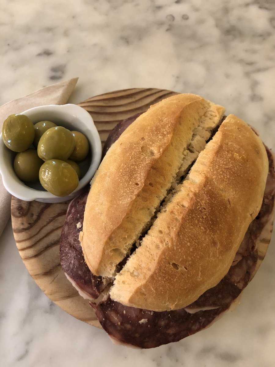 maykastark's tweet photo. Solo he tenido que recorrer media #tramontana para poder comer un #llonguet de #camaiot 100% #mallorquí 😍💙 https://t.co/aTQXdQuNtV