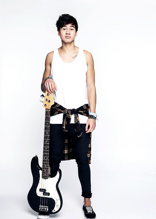 FiveSOSHelping's tweet photo. did we saved these images or did these images saved us? https://t.co/0XTcERZcA0
