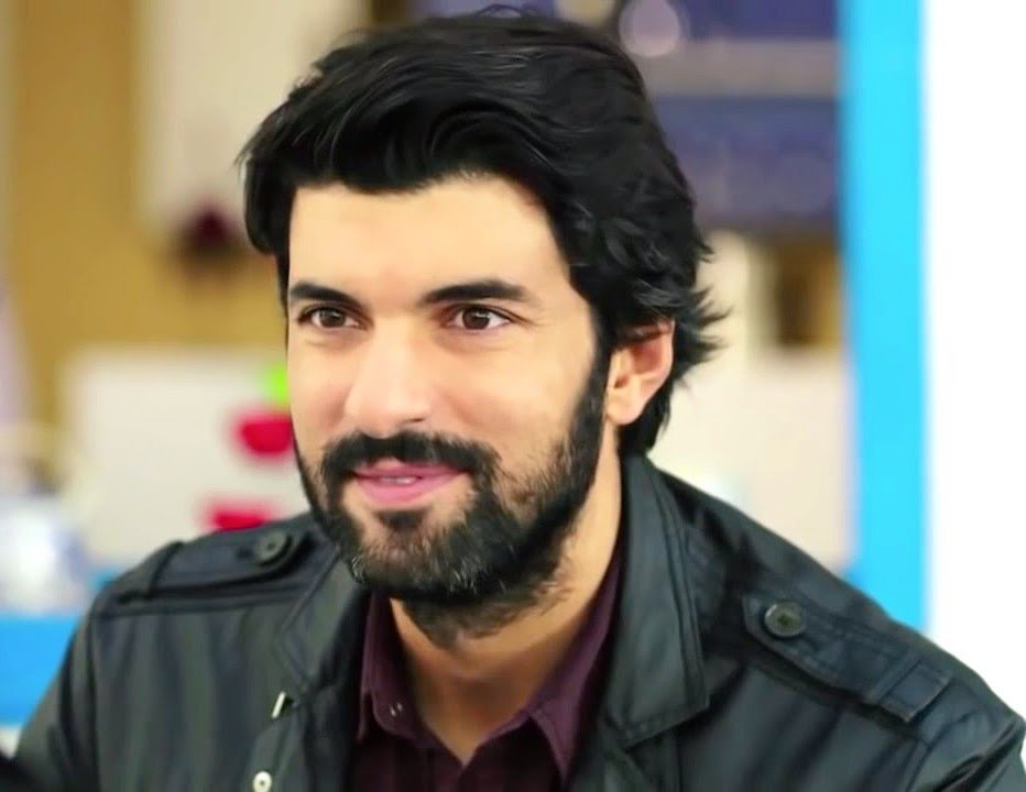 zulemadifrances's tweet photo. @DearKerim @SoulNav1 @ana_ea1 @GauriBarua @starvi29 @AkyurekPor @lolarroni1 @SandyBarrient12 @Terka_36 @EnginItalia @80M2018  @Adry_2144 @jasmeen_engin @AkyurekEngin1 @JanetBlanco11 @shailza_vats @EnginAkyurekPR @Mariksha3 #EnginAkyürek 👑
 #BuenDomingo 🌞🇦🇷 https://t.co/atpW0c3BV4