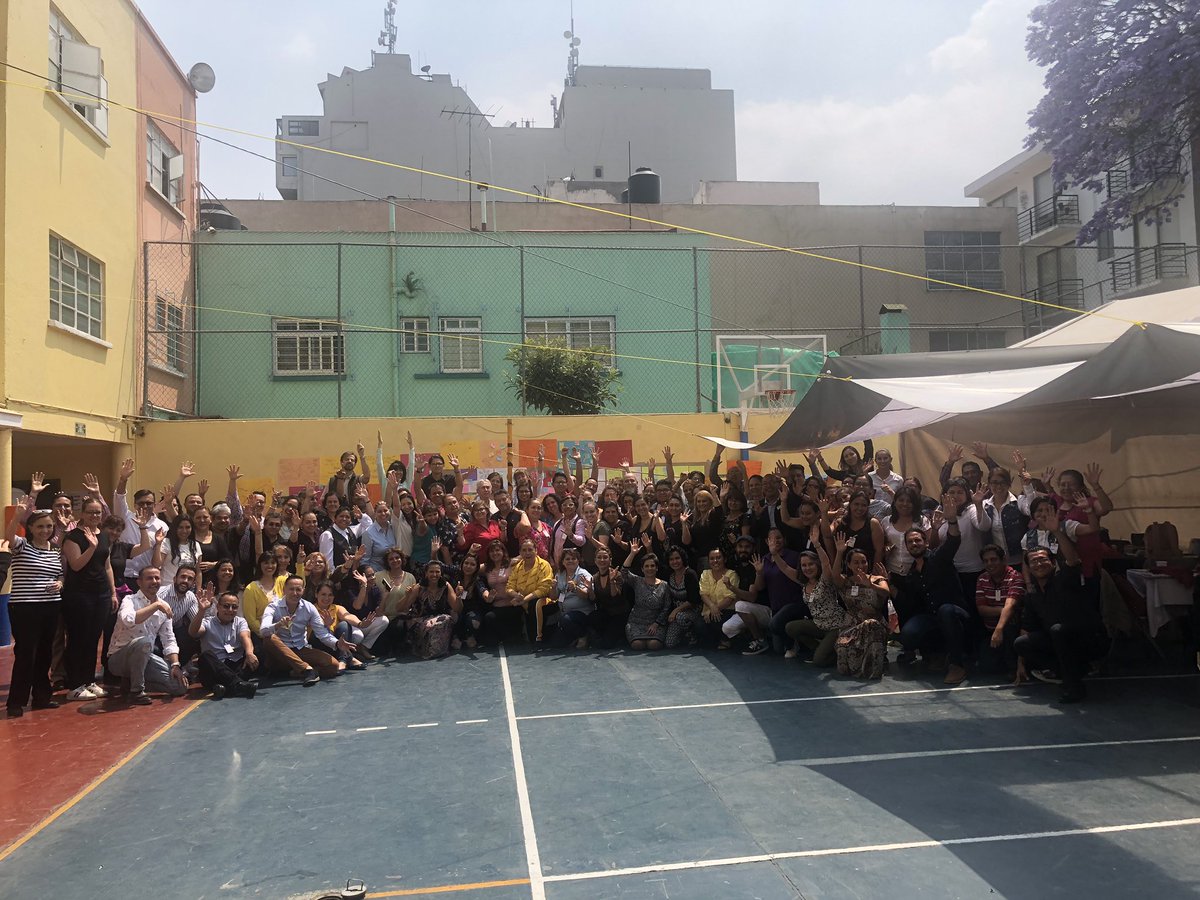 Marcos_Ascanio's tweet photo. Ponemos punto final a la gira #aulasprogrentis México 🇲🇽
Una semana para compartir y crecer con unos maestr@s comprometid@s.
🏫 80 escuelas
👨🏫 250 docentes motivados
💣 Efecto multiplicador
@Florenhh13 @Progrentis #schoolforchange https://t.co/MqnQReG54d