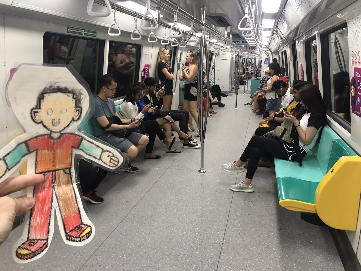 KendraJones79's tweet photo. @petershcps Charlie arrived safely in Singapore! He’s already been to Marina Bay and rode the MRT (train). Tomorrow he’ll spend some time at the Canadian International School. More pics to come 😊 #flathewstu https://t.co/02PcSLIo3n