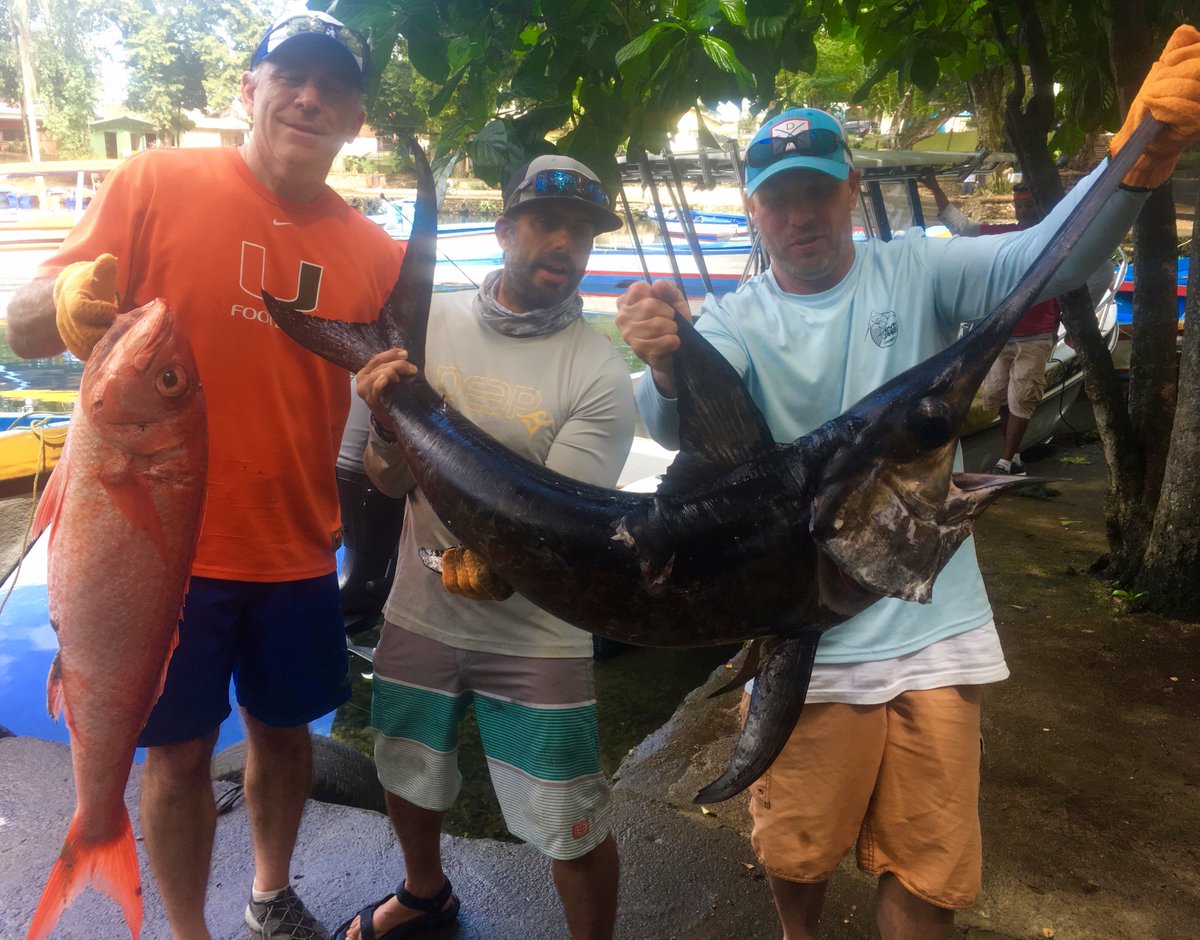 tarpoon1's tweet photo. Capt. Randy Rode and Capt Steve Spagnuola catch the first daytime broadbill swordfish on rod and reel after only 1 1/2 days of fishing! For more info on this exciting new fishery contact me at 1-809-4641557 or FBmsgr or WhatsApp https://t.co/RltGaMhFdL
