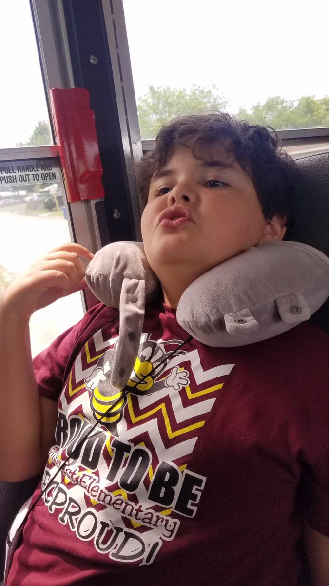Briosbuzz's tweet photo. More fun on our CBI! #CBI #Eastcentralsped #Lifeskillslife #practicemakesperfect #oakcreststingers https://t.co/CFvBcEk3jP