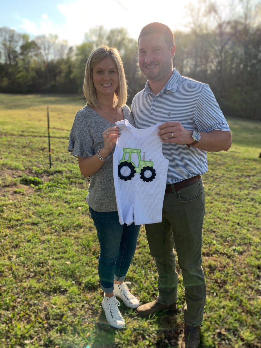 Smithtay1994's tweet photo. Ryan and I have both been team boy since I found out I was pregnant &amp; GOD CAME THROUGH!! We are so blessed &amp; so so excited. Crawford is already so loved! Hurry up September! 💙 @RCato22 https://t.co/7s0GYTFYbj