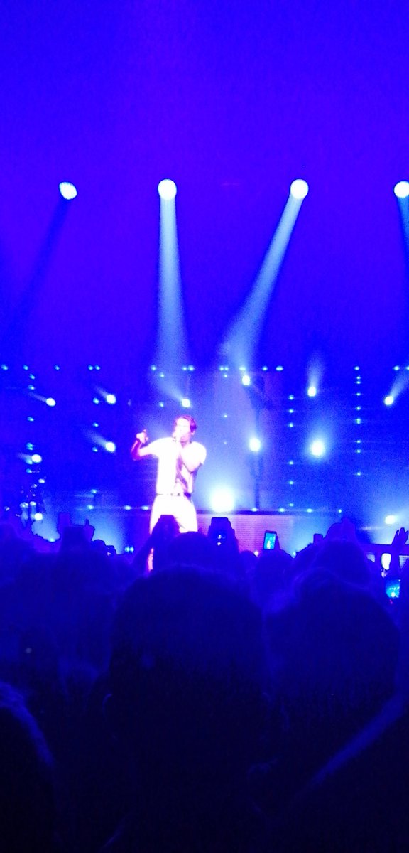 mnsrcttn's tweet photo. @Georgioxv3 à Lyon hier c'était le feu https://t.co/Ee3D6A3mI0
