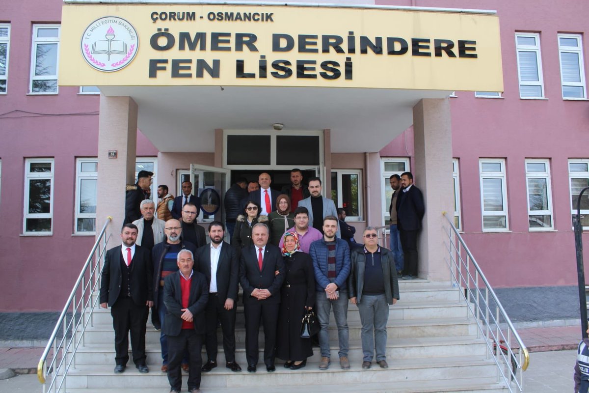 Ailemle birlikte oylarımızı kullanarak vatandaşlık görevimizi yerine getirdik. Seçimin ilçemiz, ilimiz ve ülkemize hayırlara vesile olmasını diliyorum.