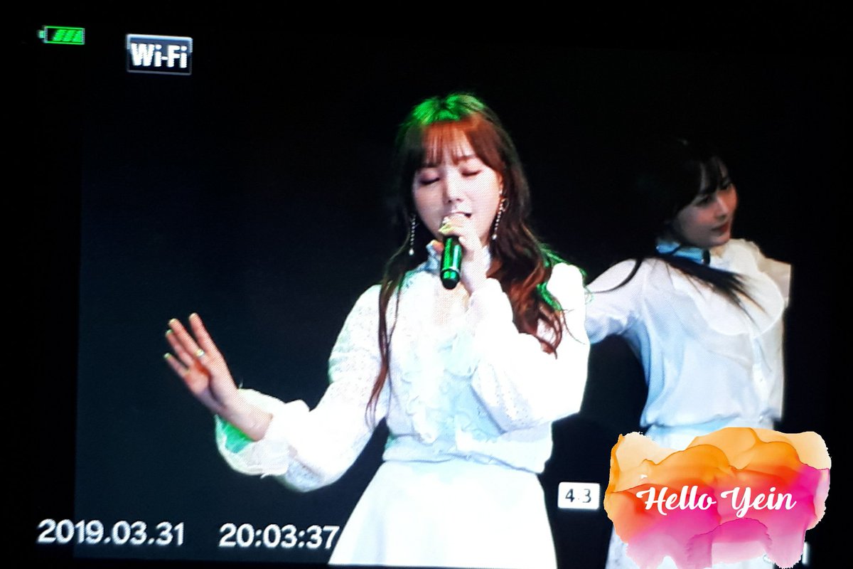 HelloYein_'s tweet photo. 190331 겨울나라의 러블리즈3 대만 프리뷰
 ㅠㅠㅠㅠㅠㅠ

#러블리즈 #Lovelyz #jisoo #지수 #미주  #MiJoo #케이 #Kei #수정 #SuJeong #예인  #YeIn https://t.co/iSYnedOUaf
