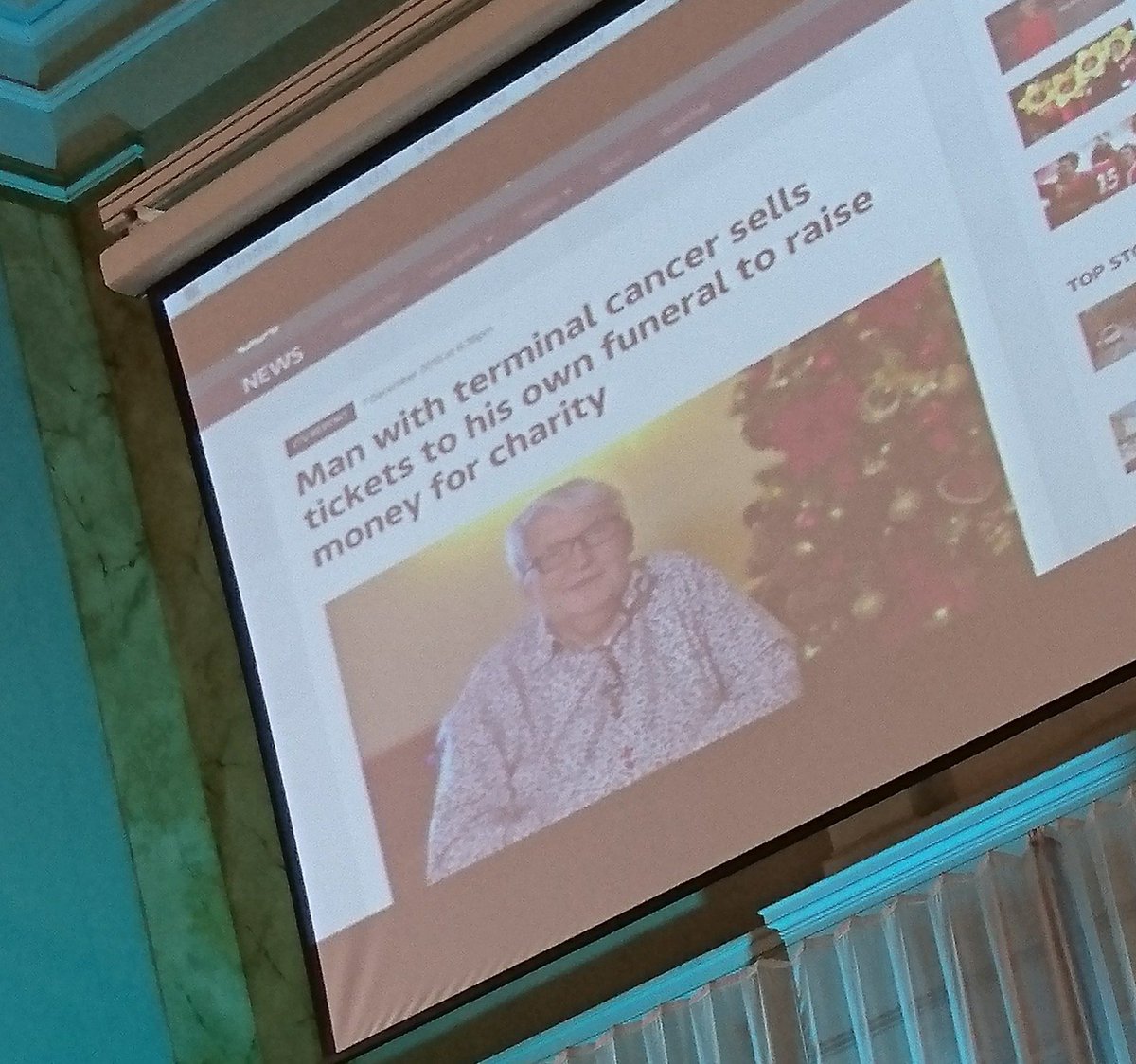 RobBruntink's tweet photo. One of the slides @DrMarkTaubert showed yesterday #doingdeathdifferently. So fascinating. #respect https://t.co/RGwwlNM3Ru