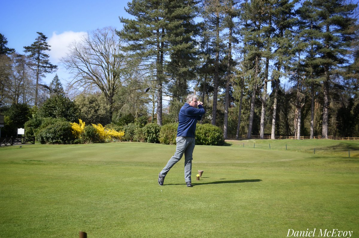 woodhallspagolf's tweet photo. The final group is underway on the Hotchkin course. ⛳
#Hotchkin #GolfatWoodhallSpa #Bracken #CreateYourGolfingMemories #Top100 #SpringMeeting2019 https://t.co/s3iVVrOZXi