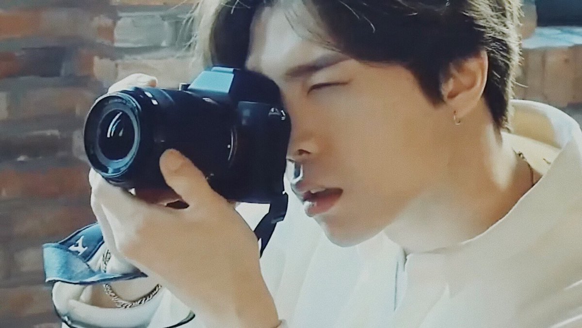 johnjae doing things 🖤💜 tweet media