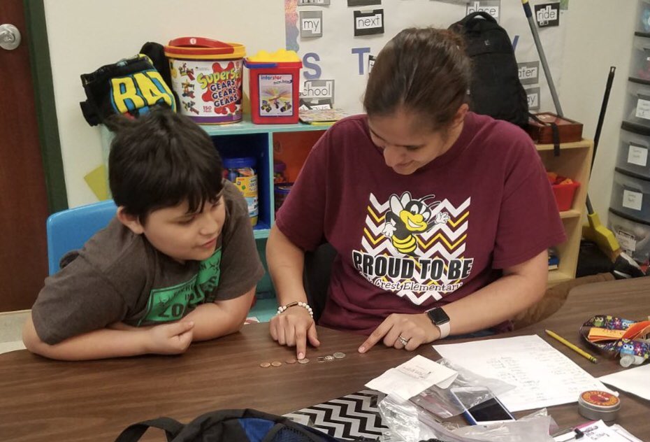 Briosbuzz's tweet photo. Working on coin recognition and calculations with REAL money. (Took advantage of our change from the CBI 😁) #countingcoins #Eastcentralsped #Lifeskillslife #CBI #oakcreststingers #ecisdtweets https://t.co/XYtAD5ZKua