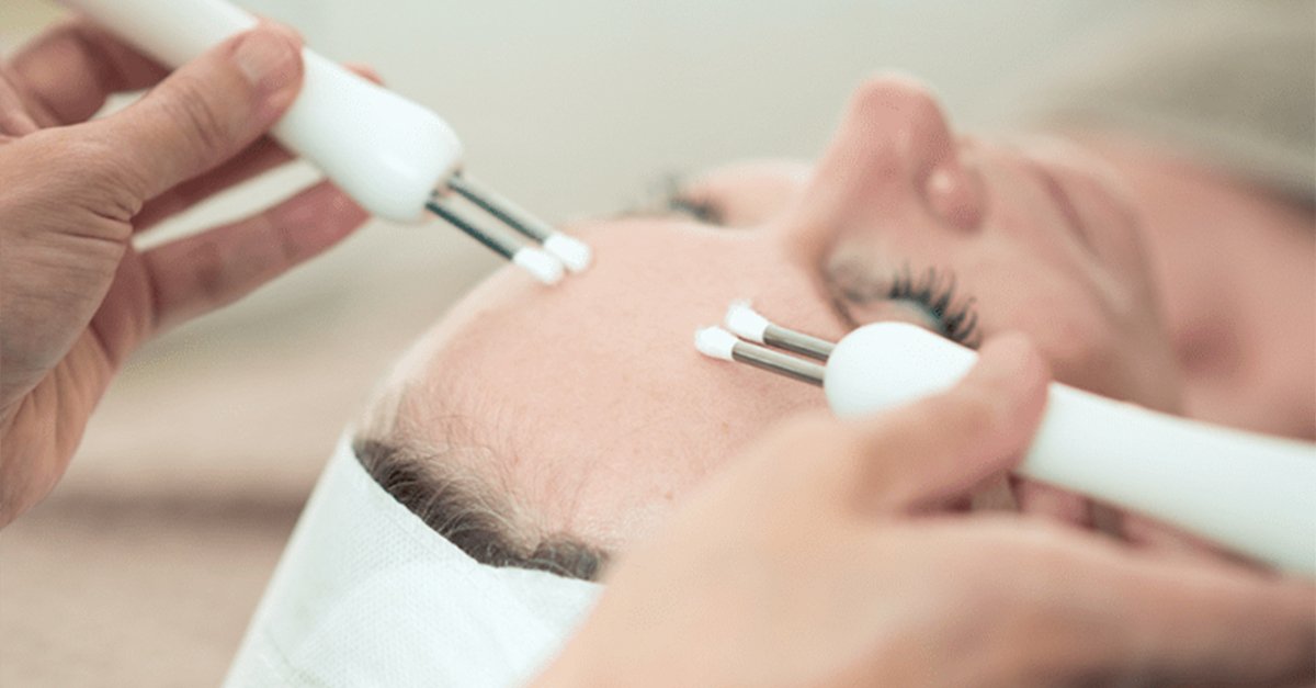The Lumafirm Lift &amp; Glow Facial, designed by Pevonia is the ultimate anti-ageing treatment, providing an instant repair boost. 

Included in our 'Age Perfect' spa day, with use of our wellness spa &amp; gym, a 2 course health lunch &amp; unlimited health drinks. 

bit.ly/2CDK00F
