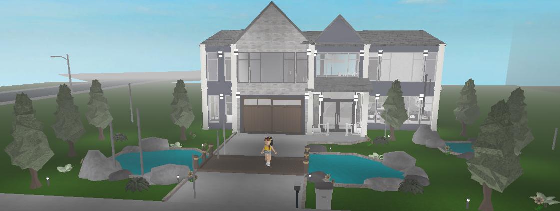 BloxBurgPro's tweet photo. This is a new house I'm working on. #bloxburg https://t.co/T3suBeCOUD