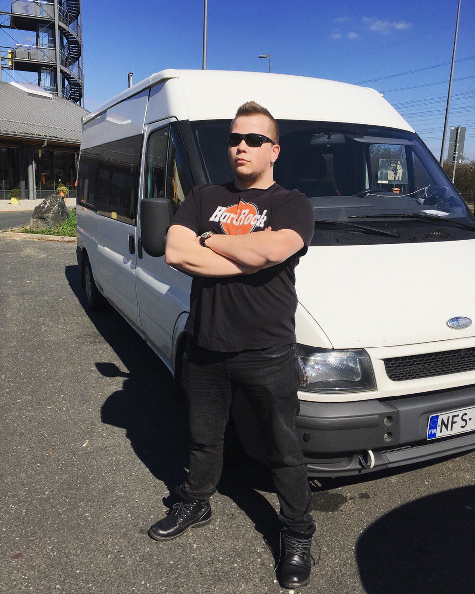 neovband's tweet photo. Juuso, a one-man crew. 🖤
#neøv #neov #volant #europe #soundengineer #lightengineer #backliner #driver #bodyguard https://t.co/Jk6fk100nM
