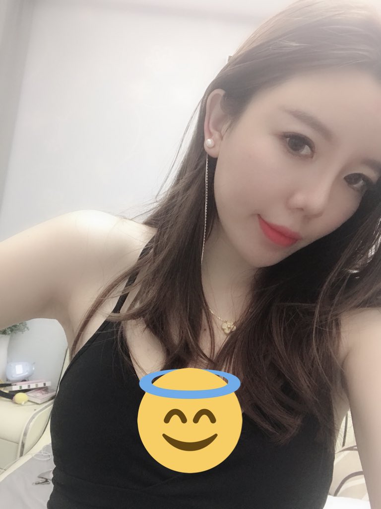 XnhdxYang's tweet photo. 有天你突然闯进我生活 https://t.co/1cdE45nFtp