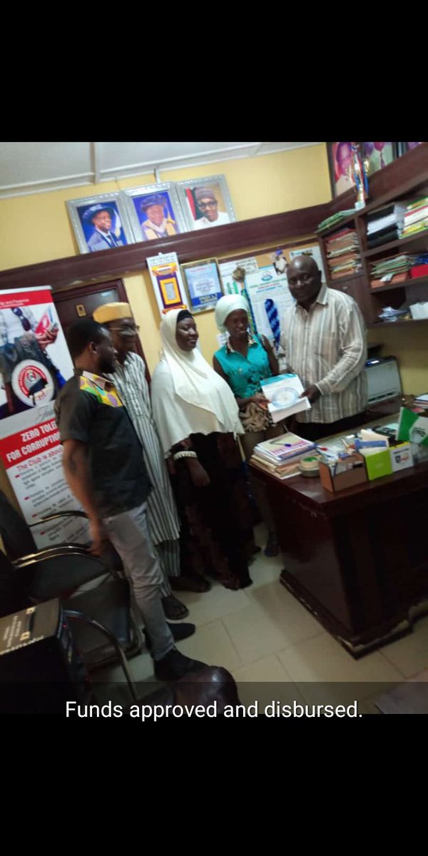 This afternoon, we disbursed N500,000 to the family of Miss. Sulu Aminat who is currently on sickbed. This is part of the 1.25million that has been approved for 4 students with life threatening health conditions. 

Positive Unionism is the new Aluta.

#InvestingInPeople