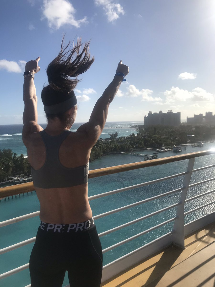 MoiraB12's tweet photo. I thought this was a pretty cool picture coming into the Bahamas!!
Lots of reflecting, taken it all in this past week.
Keeping it all positive, what I have accomplished—what I really want to focus on💙BELIEVING!
#TeamNextGeneration
#believe
#Inspireothers https://t.co/eXlIMZpcIQ