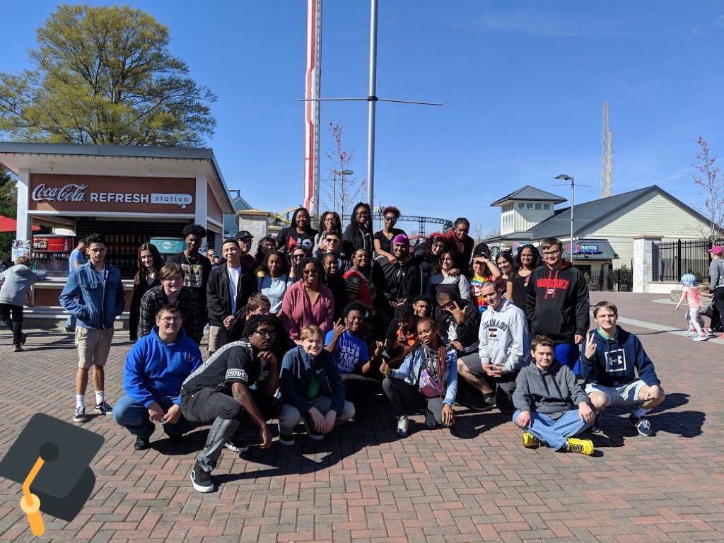 vmccastuco's tweet photo. On Friday morning, bright and early we set our GPS to Carowinds! The Class of 2019 had an amazing time. More things to come for our future graduates. โค๏ธ๐ฆ
๐ #SEN19R #VMCCA https://t.co/GPeHiuuxd7