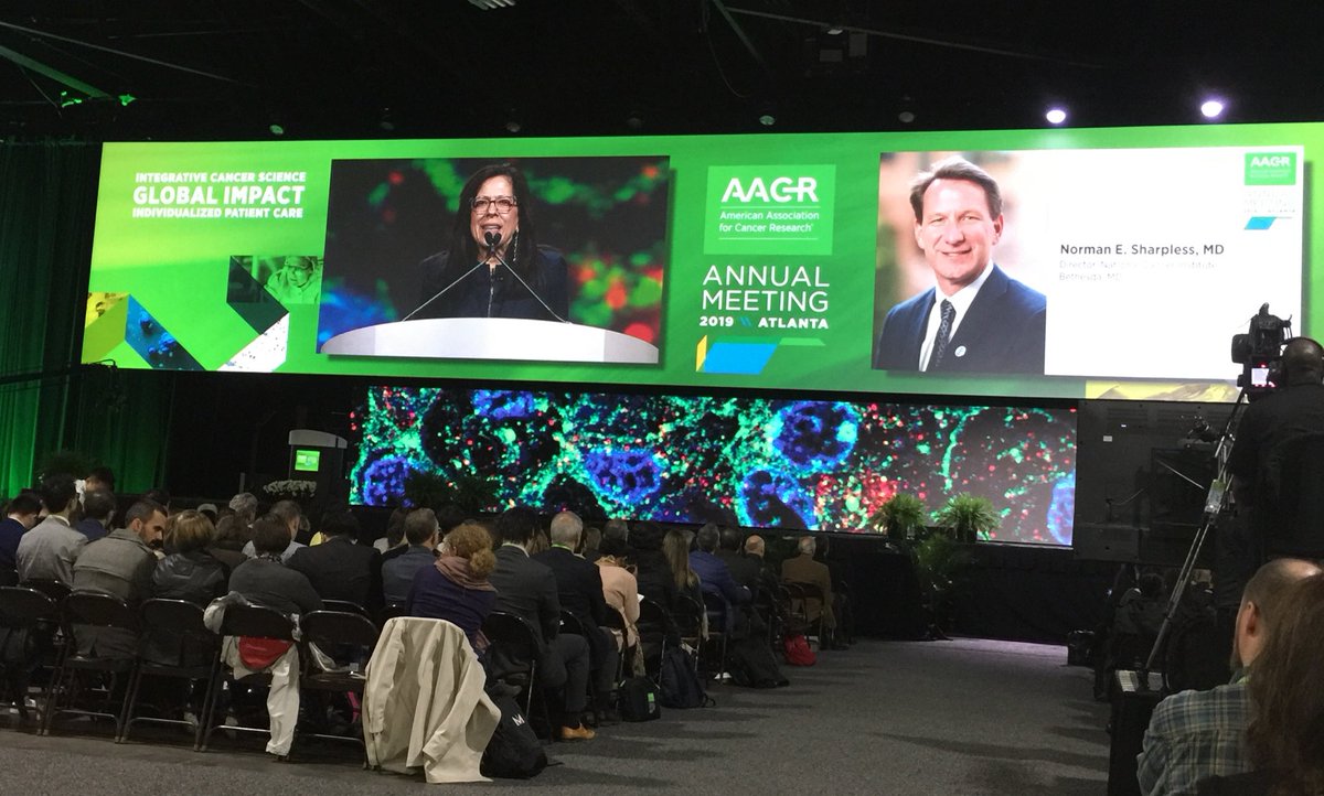 KellyLawhead's tweet photo. Excited to see @NCIDirector and @NCIDrDoug #aacr2019 https://t.co/fOSVvDYCXd