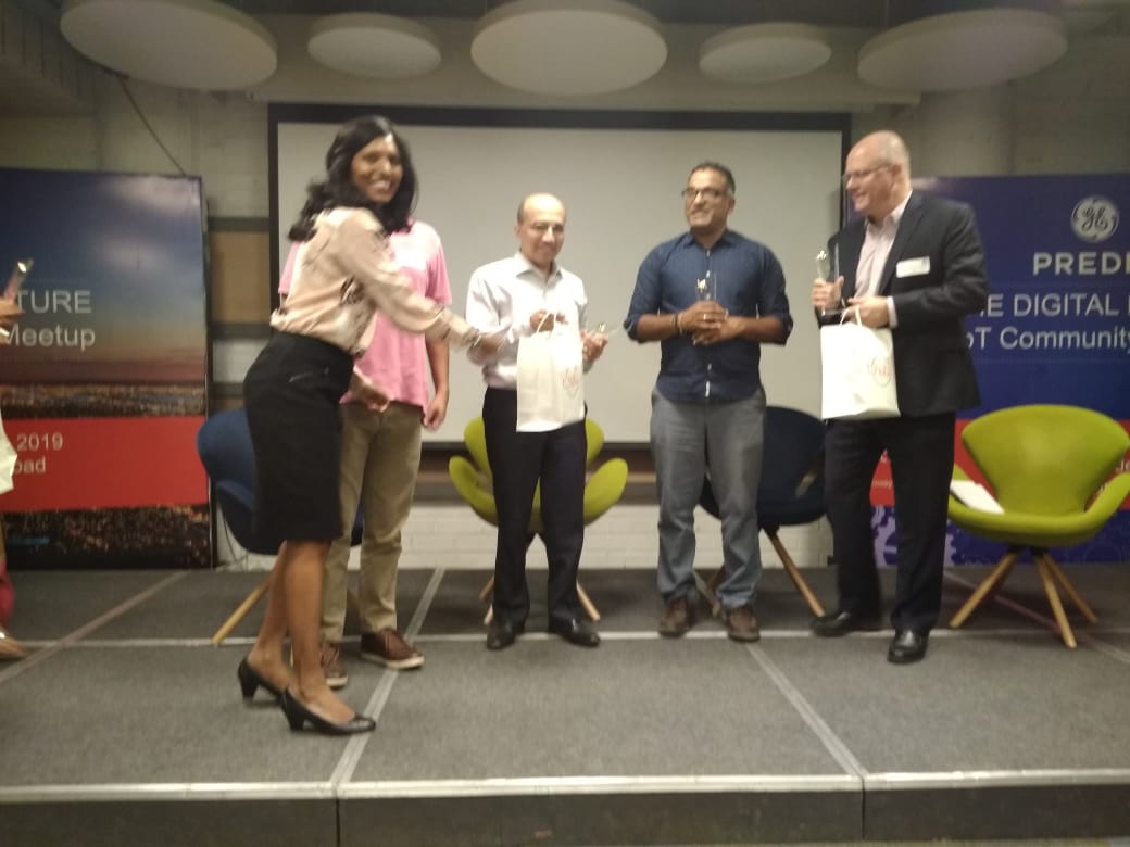 THubHyd's tweet photo. @SowjanyaCH_twt of @GE_Digital delivering vote of thanks @THubHyd #PredixTheDigitalFuture  @GEIndia 

#MyDayAtGE #IIoT #innovation #InnovateWithTHub https://t.co/n0WJ5AVnuV