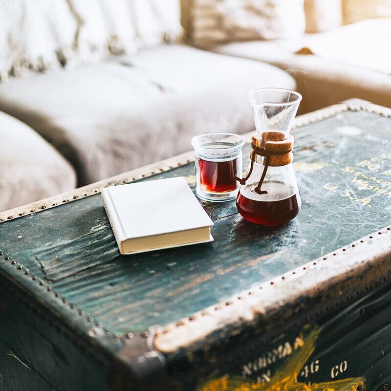 oakandbond's tweet image. O &amp;amp; B relaxing #weekendessentials ☕️📖 #coffeetime