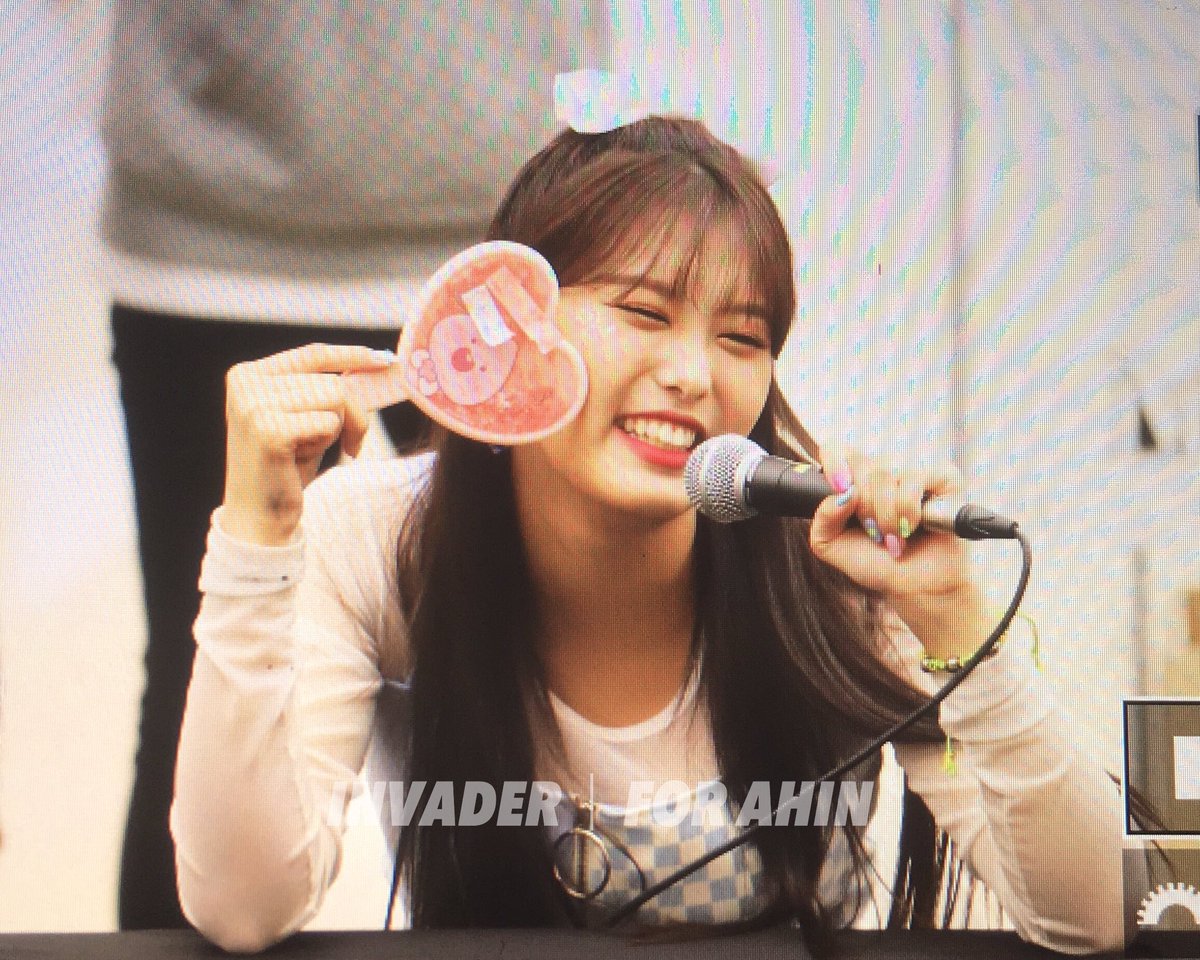 ah_invader's tweet photo. 190331 삼성 팬싸인회 프리뷰

#모모랜드 #아인 #MOMOLAND #AHIN #モモランド #アイン @MMLD_Official

(*ˊᵕˋ*)੭ ੈ❤︎ https://t.co/I4FvOksroC