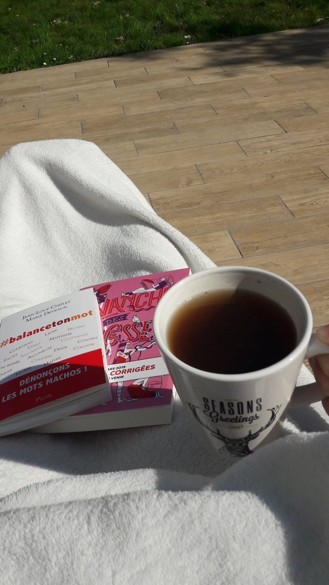 Lecture au soleil 💕💕

<a href="/PoulpeFictions/">PoulpeFictions</a> <a href="/EditionsPlon/">Editions Plon</a>