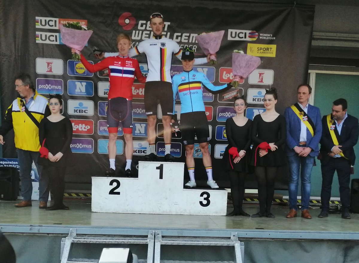 IFF_race's tweet photo. 5th podium of the day: U23 Men
🥇Jonas Rutsch (Ger)
🥈Andreas Leknessund (Nor)
🥉Jens Reynders (Bel)
#GWE19 #7racesinFlandersFields https://t.co/A0X4ANs7DR