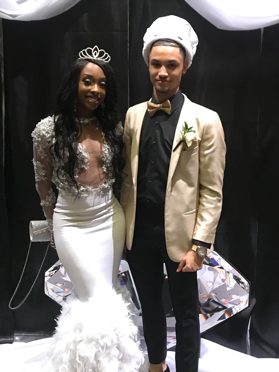 DanceWchs's tweet photo. Congratulations to the Junior Prom Prince &amp; Princess 2019 Trinity Reed &amp; Clayton Jones #Classof2020 https://t.co/tVwxhrqJ8f