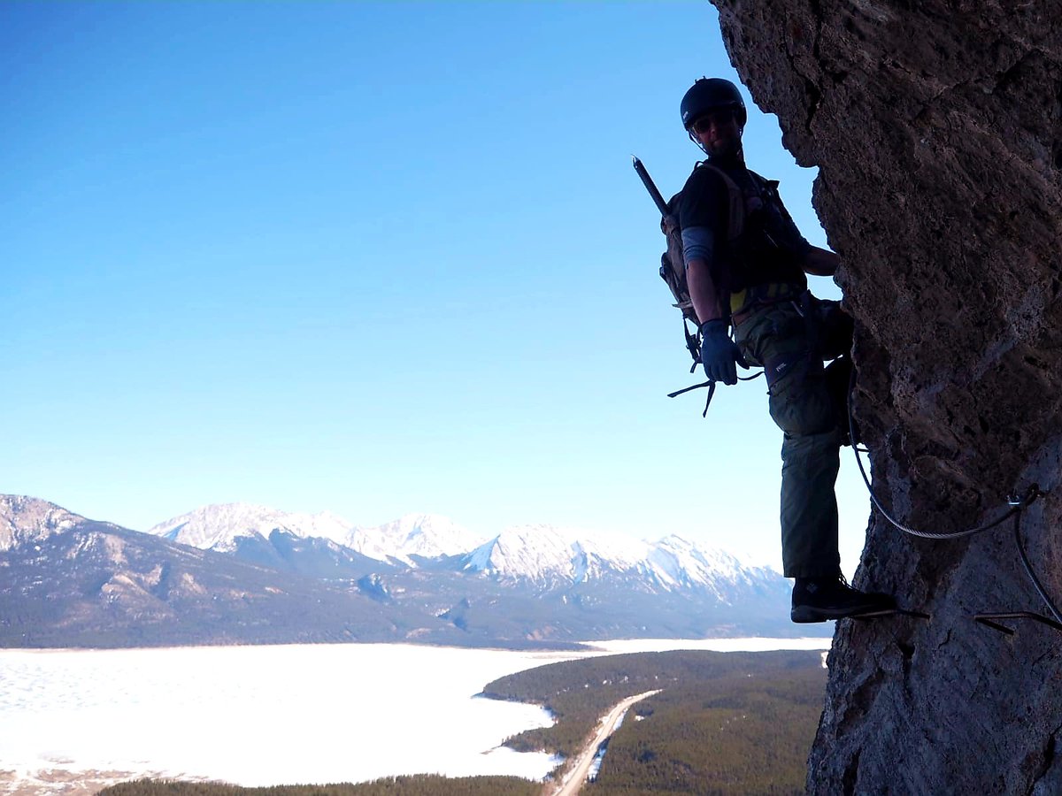 expansecottages's tweet photo. Via Ferrata Climb @ Mount Stelfox overlooking Abraham Lake ๐คฉ๐คฉ
#whattodoinnordegg #viaferrata #mountstelfox #mtstelfox #getoutside #discoveralberta #dtcountry #explorealberta
#nordeggadventures #albertaadventures #discovernordegg #nordegglife https://t.co/dx64hJWo9o