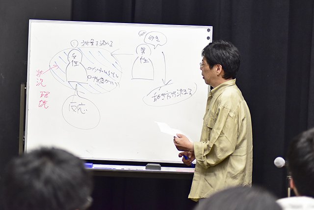 WebSwamp's tweet photo. 「そもそも脚本家とはどういうお仕事？」といった基本的なことから、実践的なことまでたっぷりと伺いました！

「脚本家になりたい！」と思ったら。脚本家・金巻兼一さん＆宇治田隆史さんインタビュー・前編→https://t.co/H2uEXWpJWc https://t.co/pjx72N0jse