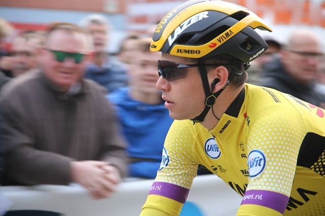 LiveCyclingPics's tweet photo. . @woutvanaert really looking strong #gentwevelgem #gw #deinze #flandersclassics #belgium🇧🇪 #flanders #cycling #cyclingpictures #pictures #bike #race #wielerennen #cyclingflanders #uci #uciwt #worldtour #livecyclingpics #socialpeloton #lovewhatyoudo 🚴🚵📷
@socialpeloton @gentw… https://t.co/kvkNVghNnS