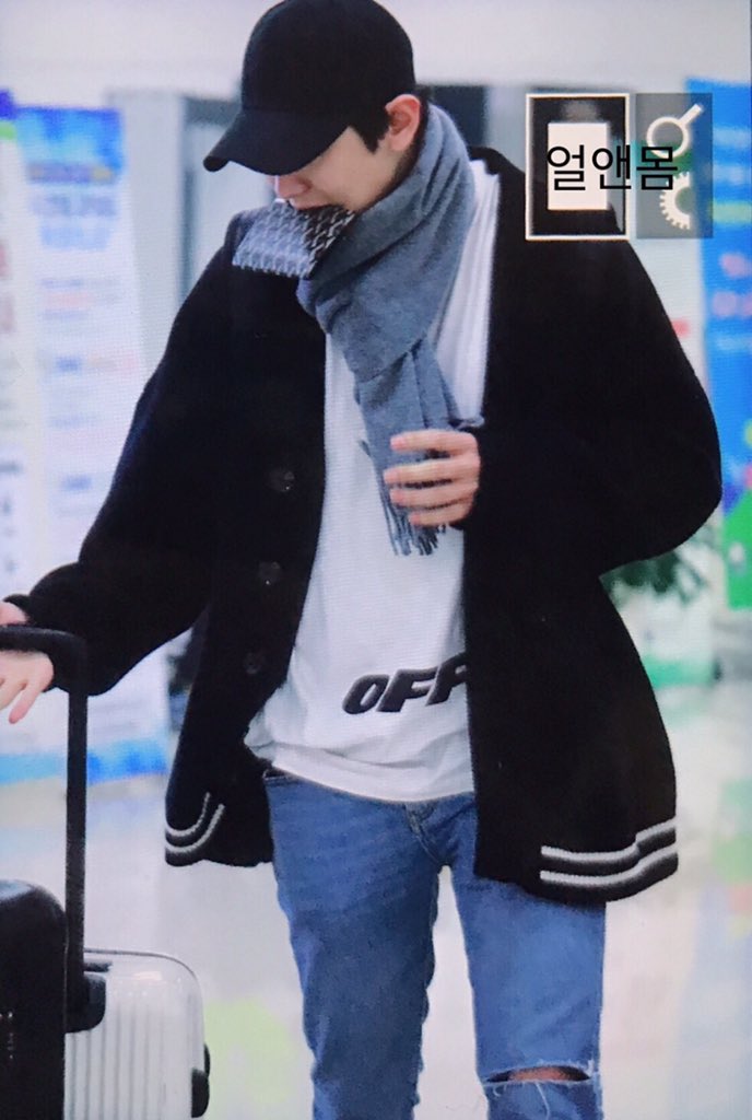 faceandthebody's tweet photo. 190331 GMP 찬열아... 니가 왜 거기서 나와...?? 

급작스럽게 마주쳤는데 암튼 올려봅니다. https://t.co/6znukXntjT