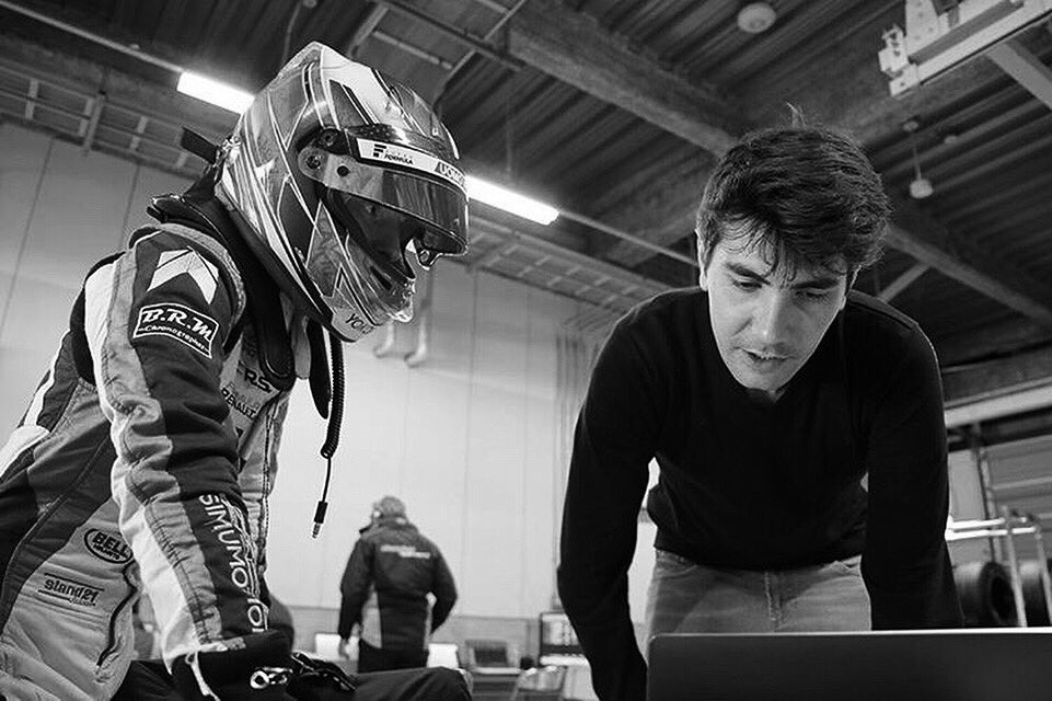 Eyes set on Suzuka ! 👊#f3 #f3jp #oircteamytb #carlinracing #suzuka #bellhelmets