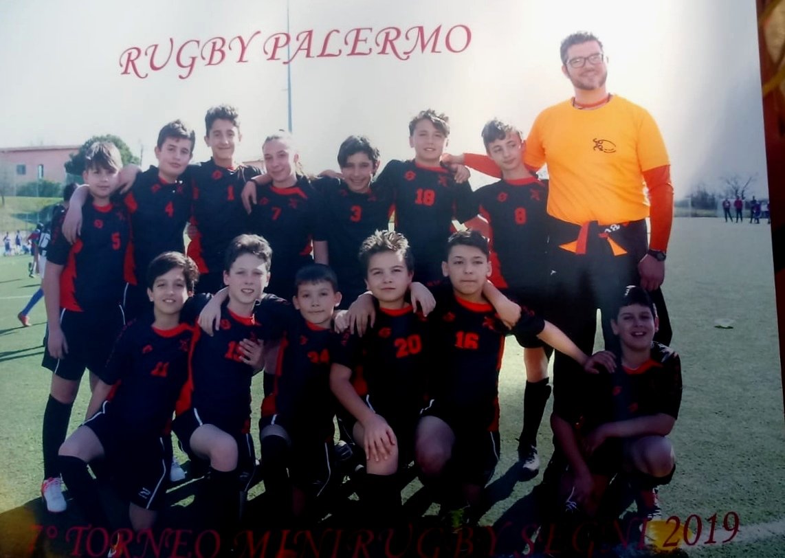 ASDRugbyPalermo's tweet photo. Uno splendido 4° posto per la #U12 e un ottimo 12° posto per la #U10 del #RugbyPalermo al 7° Torneo di #Segni. Un grazie speciale per l'accoglienza va ai calorosi #Segnini🏉💪 https://t.co/bxwkfDOjAn