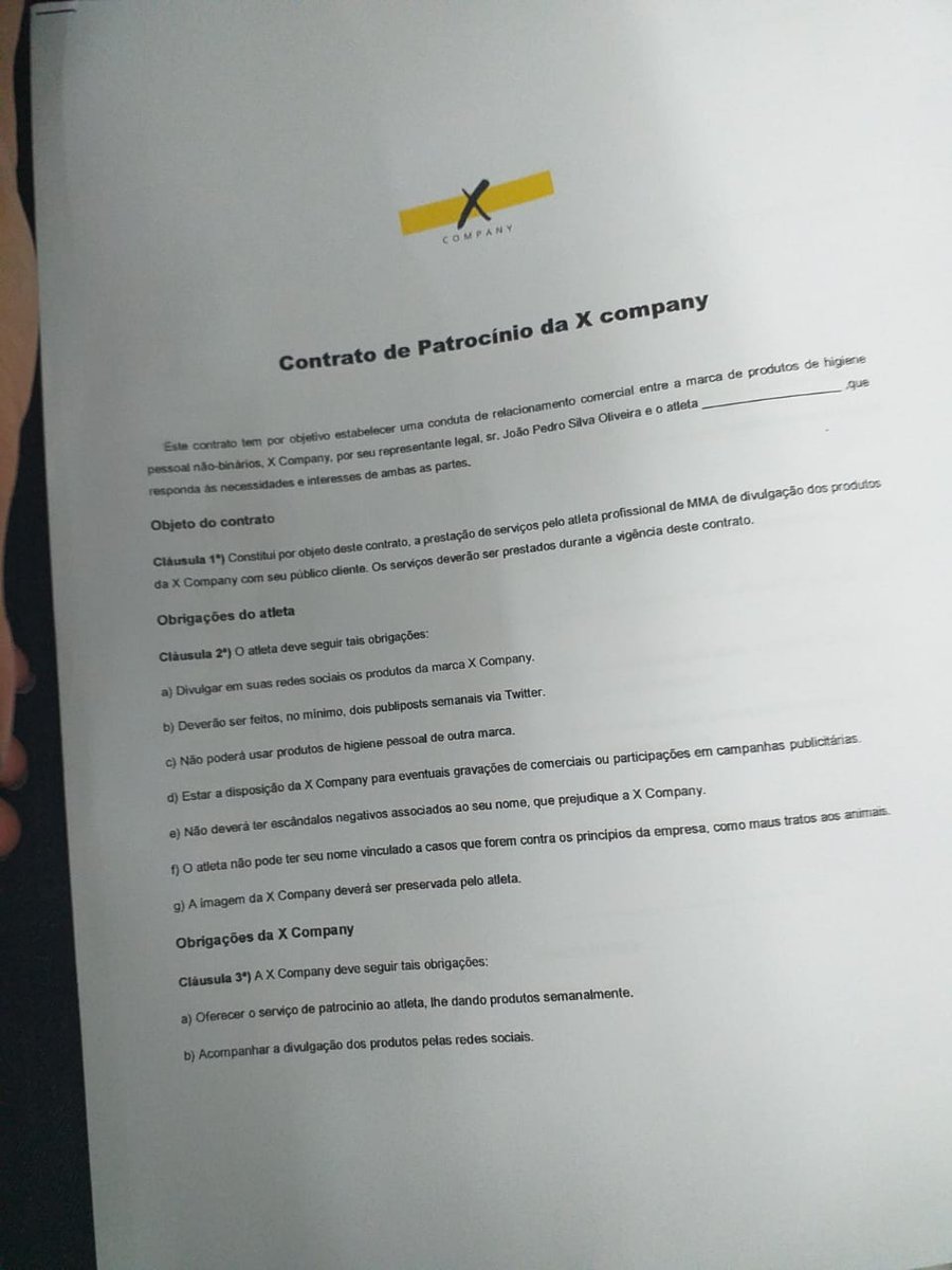 fofogloss's tweet photo. Isso não seria nada demais se não tivesse no contrato, assinado por todos os atletas, uma cláusula sobre isso.
Cláusula 2, item C: https://t.co/k5DohP6fmv