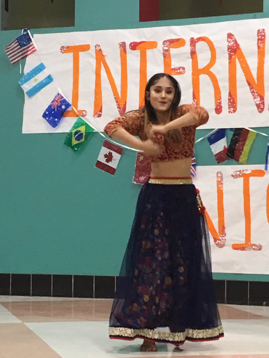 NicoleLevesque7's tweet photo. Great evening, Blair Student Government Association at Friday’s International Night. A wonderfully, energetic, diverse, evening for song and dancefrom round the world. https://t.co/rjoaDq9s7y