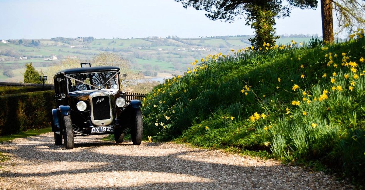 With over 20 years of experience, <a href="/triggolscars/">Triggols' Cars</a> can provide you with the right car for the right occasion and offer around 10 #vintagecars in a variety of styles and colours to suit your exact requirement. qoo.ly/wf9fn  #weddingtransport #carhire #weddingcar