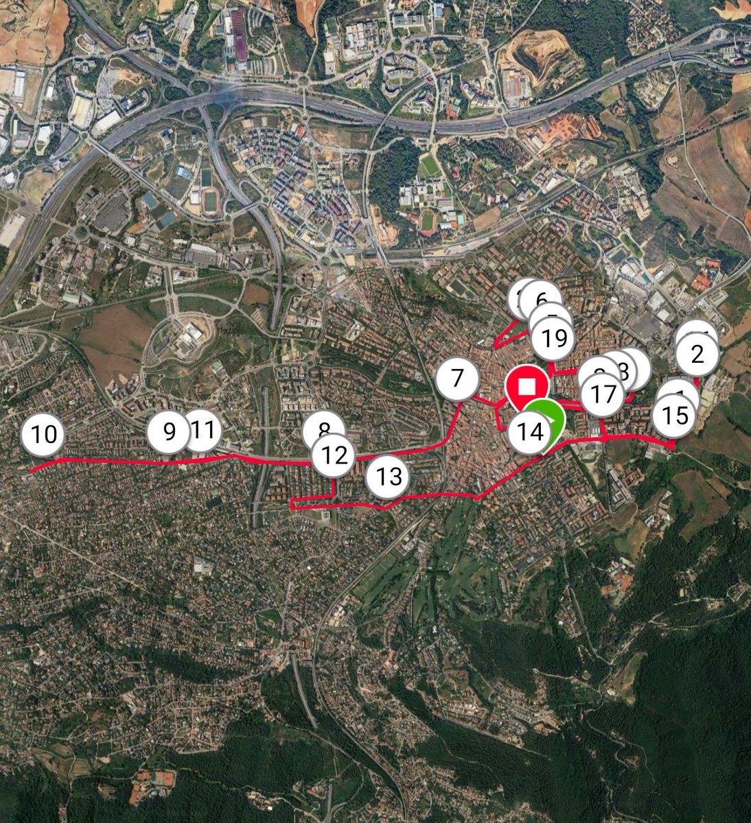 Visita a #SantCugat per córrer <a href="/MitjaMaratoSTC/">Mitja Sant Cugat</a> en un dia núvol i amb bona Tª, en un circuit trencacames (d+141m) que he gaudit molt i gran satisfacció pel crono aconseguit 1h27'28" 161💓 😉💪👍
Els #BladeRunners seguim gaudint més enllà de la línia de meta
Go #TimeToRun 🦄😉go!