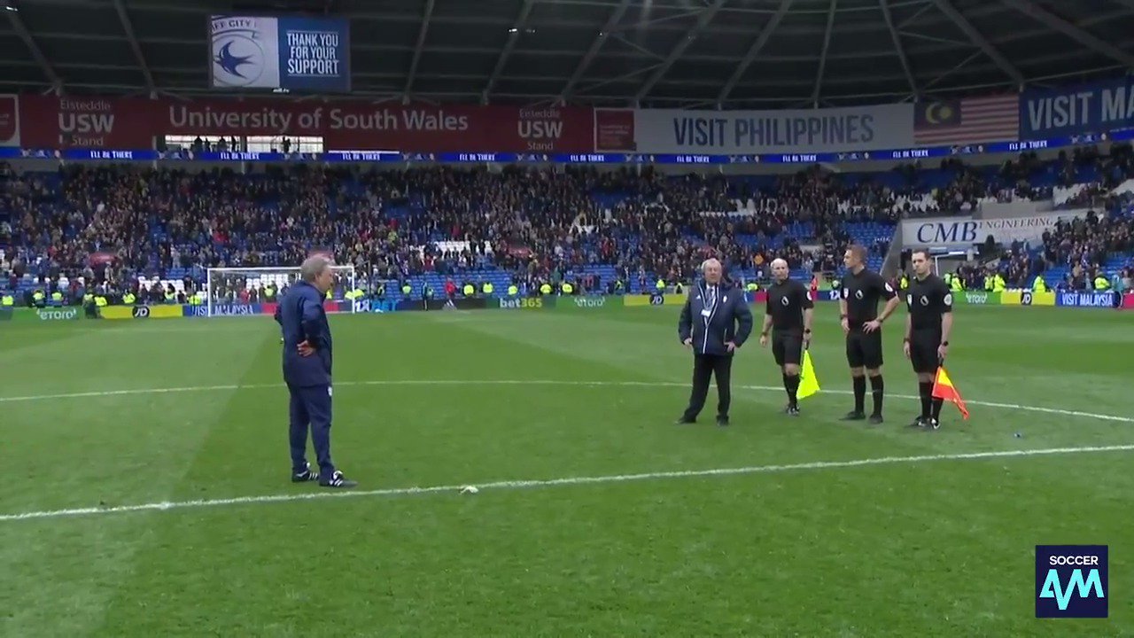 Happy 74th Birthday to Neil Warnock. 

A football manager like none before him. 