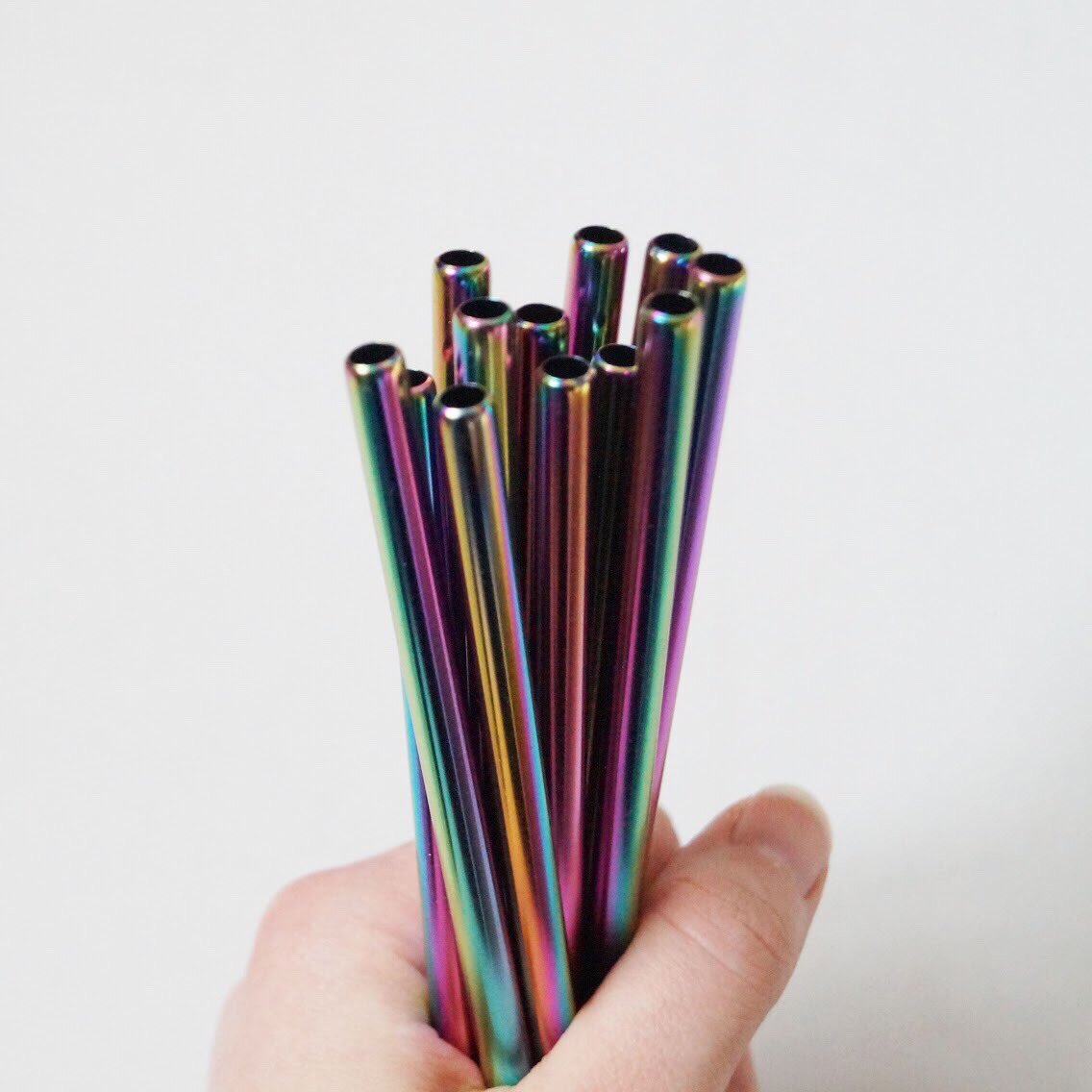 Stop drawing the short straw with the planet 🌍 It’s time to take accountability for your actions and make an effort to live a more conscious life! ✌🏻AVAILABLE @ THEVEGANCROWD.CO.UK
• #reusablestraws #plasticfree #zerowaste #plasticfreeuk #saynotoplastic  #lowimpactliving