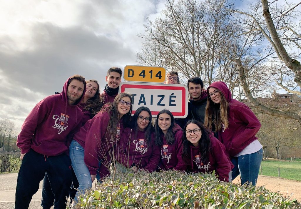 throughstory's tweet photo. @EmTaize Sem dúvida 💕 https://t.co/gQbTudHOOV