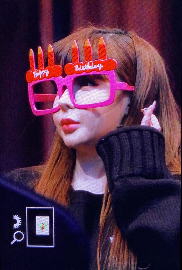 Firefly0324's tweet photo. 190324

#박봄 
#bom 
#PARKBOM https://t.co/t9A0O2ApzR