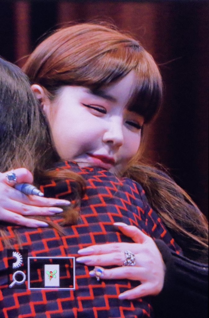 Firefly0324's tweet photo. 190324

#박봄 
#bom 
#PARKBOM https://t.co/t9A0O2ApzR